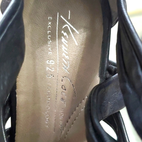 Kenneth Cole Why Knot Black leather wedge heel open toes covered back 6.… - Picture 6 of 9